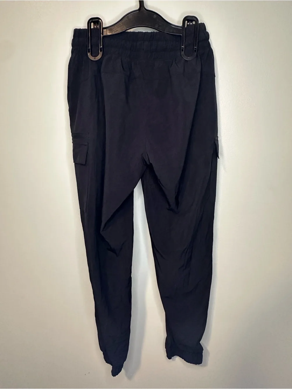 All in Motion Kids Lightweight Cargo Jogger Pants Black Drawstring Zipper Pocket